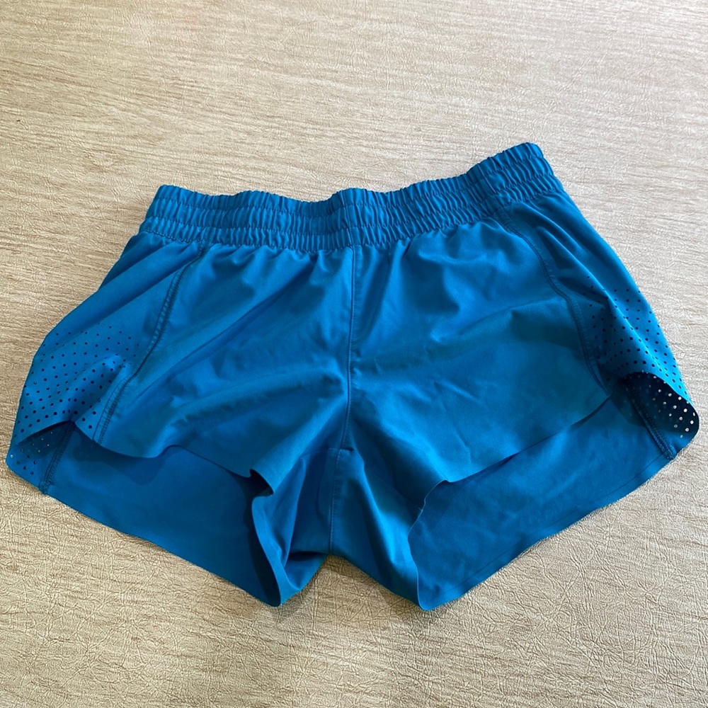 Athleta 3” Hustle shorts, XS, green